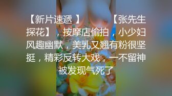 长相甜美短发萌妹子假吊跳蛋自慰，慢慢脱光揉搓奶子舔假吊抽插震动