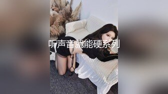 嘿嘿嘿，女友这波操作实在是666，副驾驶，这，还能安心上高速吗？男友开心坏啦！