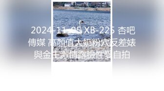 STP25307 吊钟大奶子颜值很高的御姐少妇激情大秀直播，性感妩媚又风骚，自己揉捏大奶子逼里塞着跳蛋自慰骚穴浪叫呻吟 VIP2209