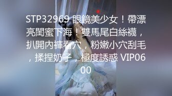  榨精少女露臉跟紋身大哥激情啪啪，交大雞巴讓大哥無套蹂躪內射騷穴還不夠又把雞巴舔起來激情草